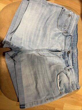 Denizen from Levi's Light Wash Jean Shorts